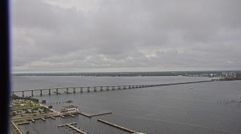 Weather camera view of Edison Grand tower 350 ft elev..