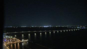 Weather camera view of Edison Grand tower 350 ft elev..