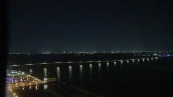 Weather camera view of Edison Grand tower 350 ft elev..