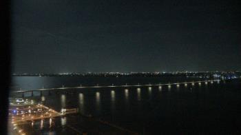 Weather camera view of Edison Grand tower 350 ft elev..