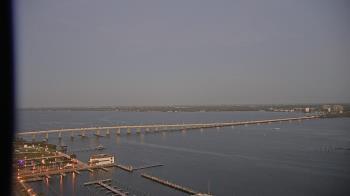 Weather camera view of Edison Grand tower 350 ft elev..