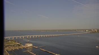 Weather camera view of Edison Grand tower 350 ft elev..