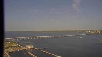 Weather camera view of Edison Grand tower 350 ft elev..