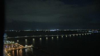 Weather camera view of Edison Grand tower 350 ft elev..