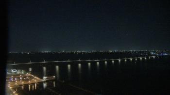 Weather camera view of Edison Grand tower 350 ft elev..