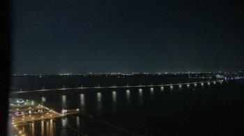 Weather camera view of Edison Grand tower 350 ft elev..