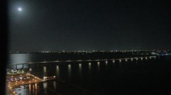 Weather camera view of Edison Grand tower 350 ft elev..