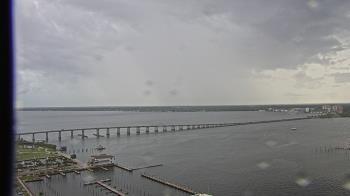 Weather camera view of Edison Grand tower 350 ft elev..