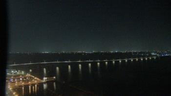 Weather camera view of Edison Grand tower 350 ft elev..