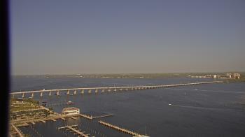 Weather camera view of Edison Grand tower 350 ft elev..