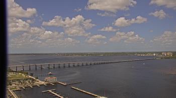 Weather camera view of Edison Grand tower 350 ft elev..