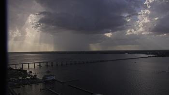 Weather camera view of Edison Grand tower 350 ft elev..