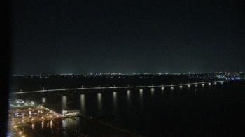 Weather camera view of Edison Grand tower 350 ft elev..