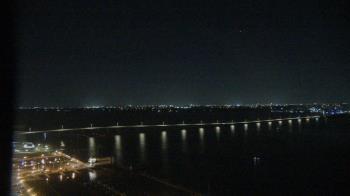 Weather camera view of Edison Grand tower 350 ft elev..