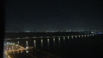 Weather camera view of Edison Grand tower 350 ft elev..