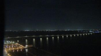 Weather camera view of Edison Grand tower 350 ft elev..