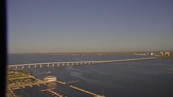 Weather camera view of Edison Grand tower 350 ft elev..