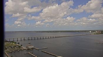 Weather camera view of Edison Grand tower 350 ft elev..