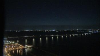 Weather camera view of Edison Grand tower 350 ft elev..