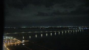 Weather camera view of Edison Grand tower 350 ft elev..