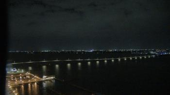 Weather camera view of Edison Grand tower 350 ft elev..