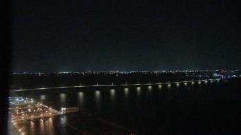 Weather camera view of Edison Grand tower 350 ft elev..