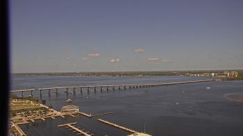 Weather camera view of Edison Grand tower 350 ft elev..