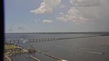 Weather camera view of Edison Grand tower 350 ft elev..