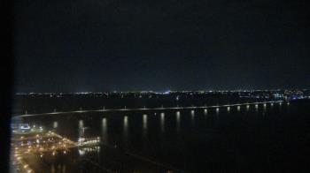 Weather camera view of Edison Grand tower 350 ft elev..