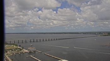 Weather camera view of Edison Grand tower 350 ft elev..