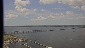 Weather camera view of Edison Grand tower 350 ft elev..