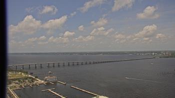 Weather camera view of Edison Grand tower 350 ft elev..