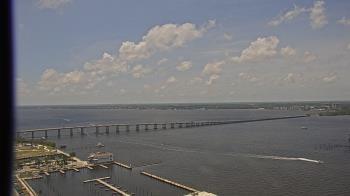 Weather camera view of Edison Grand tower 350 ft elev..