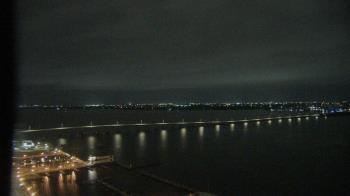 Weather camera view of Edison Grand tower 350 ft elev..