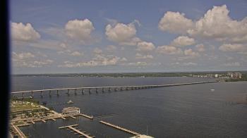 Weather camera view of Edison Grand tower 350 ft elev..