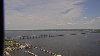 Weather camera view of Edison Grand tower 350 ft elev..