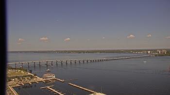 Weather camera view of Edison Grand tower 350 ft elev..