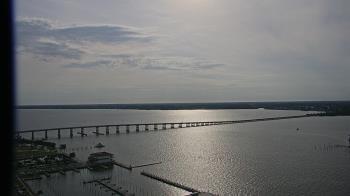 Weather camera view of Edison Grand tower 350 ft elev..