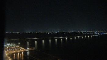 Weather camera view of Edison Grand tower 350 ft elev..