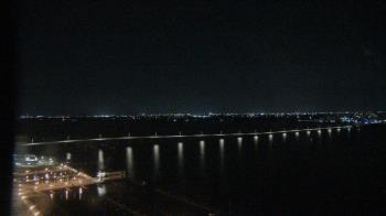 Weather camera view of Edison Grand tower 350 ft elev..