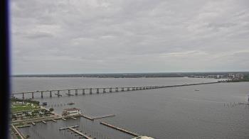 Weather camera view of Edison Grand tower 350 ft elev..