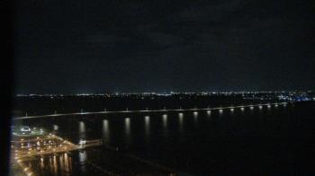 Weather camera view of Edison Grand tower 350 ft elev..