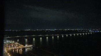 Weather camera view of Edison Grand tower 350 ft elev..