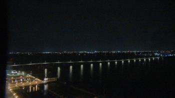 Weather camera view of Edison Grand tower 350 ft elev..