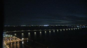Weather camera view of Edison Grand tower 350 ft elev..