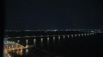 Weather camera view of Edison Grand tower 350 ft elev..