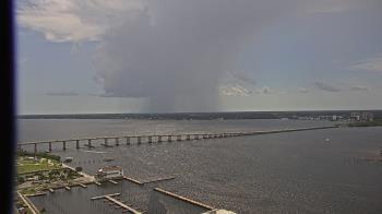 Weather camera view of Edison Grand tower 350 ft elev..
