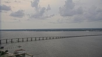 Weather camera view of Edison Grand tower 350 ft elev..