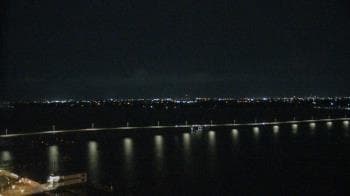 Weather camera view of Edison Grand tower 350 ft elev..