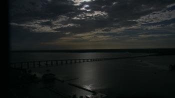 Weather camera view of Edison Grand tower 350 ft elev..